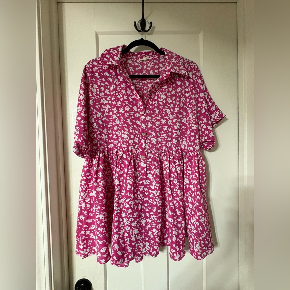 Jodiful Button-Front Pink Floral Peplum Top